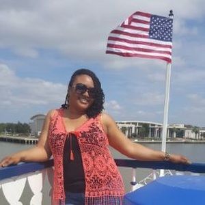 Meet your Posher, Zainab